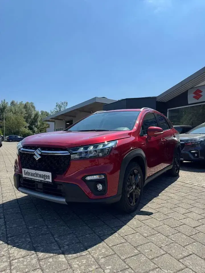 Gebraucht Suzuki SX4 S-Cross Comfort+ 116 PS (85 kW) 2022 Rot SUV