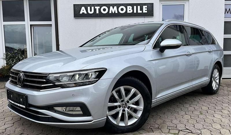 Scale silver metallic Gebraucht 2023 VW Passat Business Kombi | 26.979 € (Fairer Preis) - Bild 1/4