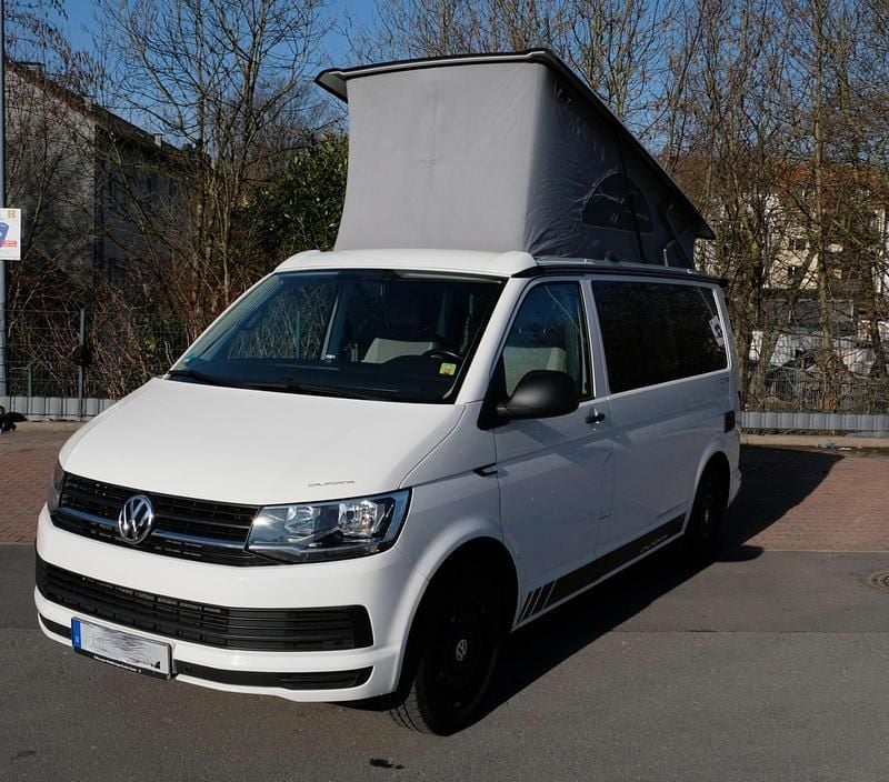 Gebraucht VW California Coast 150 PS (110 kW) 2019 Weiß Van