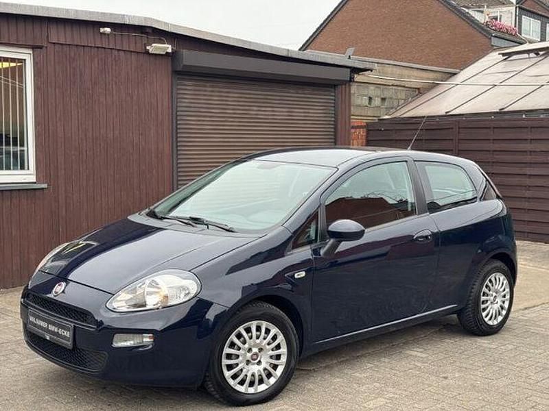 Blau Gebraucht 2014 Fiat Punto Pop Limousine | 3.900 € (Fairer Preis) - Bild 1/4