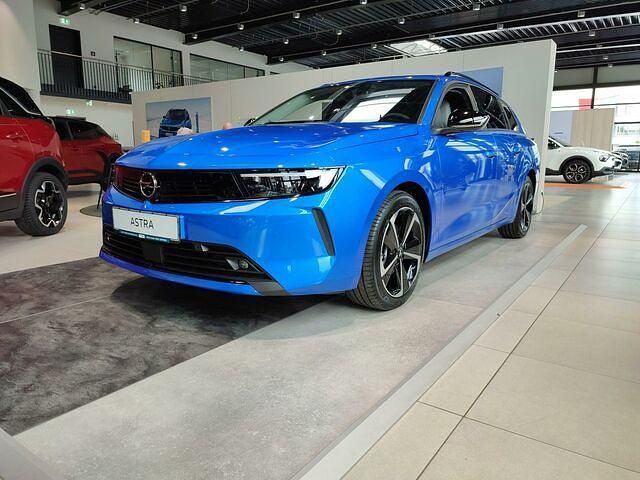 Gebraucht Opel Astra Elegance 131 PS (96 kW) 2024 Blau/typ aussenverkleidung metallic drei schichten perlmutt Kombi