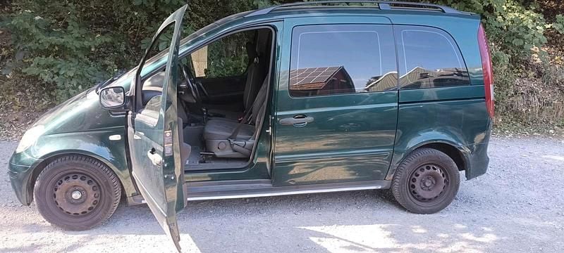 Grün Gebraucht 2003 Mercedes Vaneo Van / Kleinbus | 1.450 € (Guter Preis) - Bild 1/4