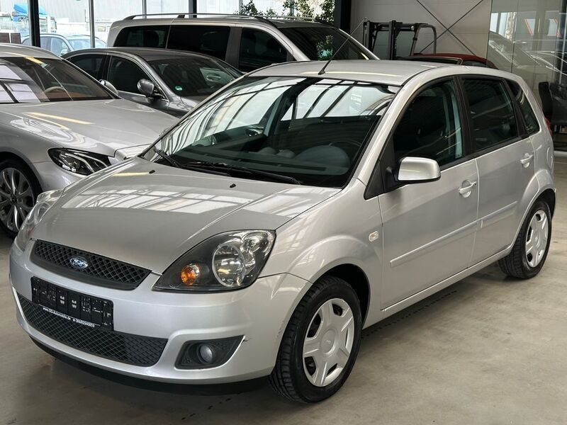 Silber Gebraucht 2008 Ford Fiesta Style Kleinwagen | 2.990 € (Fairer Preis) - Bild 1/4
