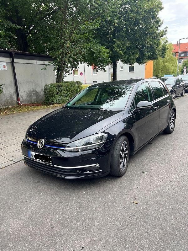 Gebraucht VW Golf VII Join 131 PS (96 kW) 2018 Limousine