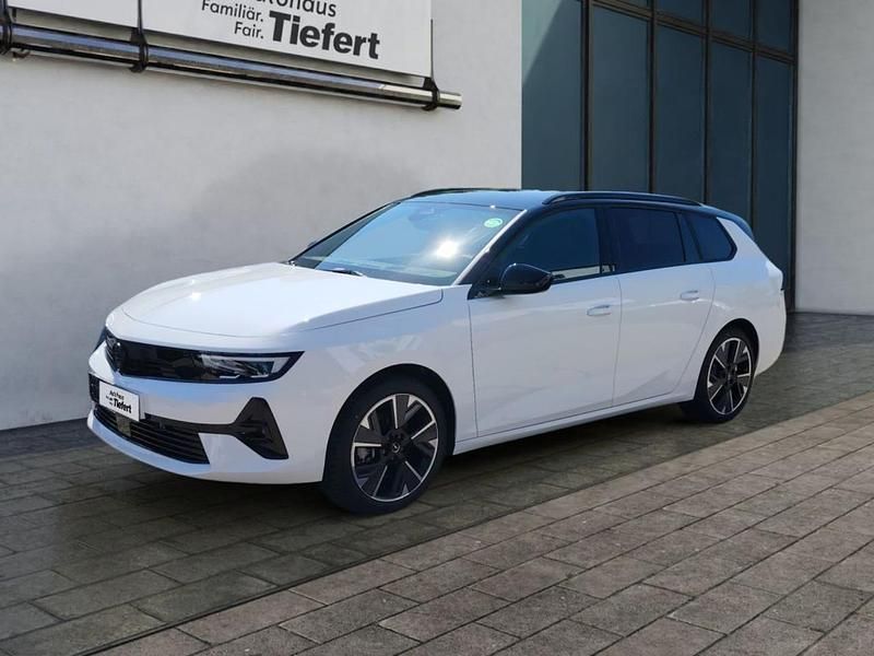 Weiß Neu 2025 Opel Astra Kombi | 33.800 € (Etwas zu teuer) - Bild 1/1