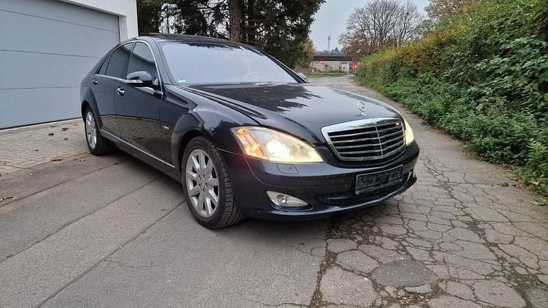 Gebraucht Mercedes S320 235 PS (172 kW) 2009 Blau Limousine