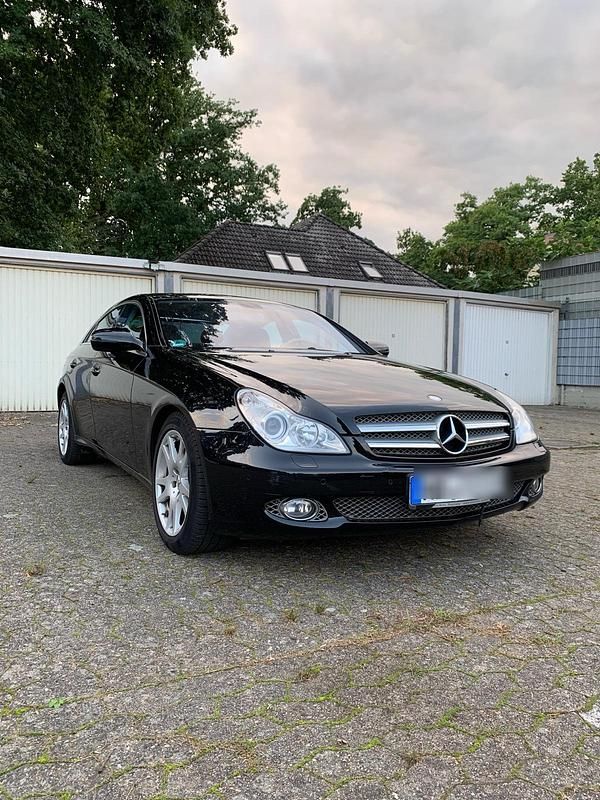 Schwarz Gebraucht 2008 Mercedes CLS350 Limousine | 13.399 € (Teuer) - Bild 1/4