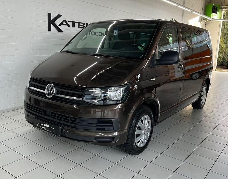 Second-hand VW Multivan 150 CP (110 kW) 2016 Maro Monovolum