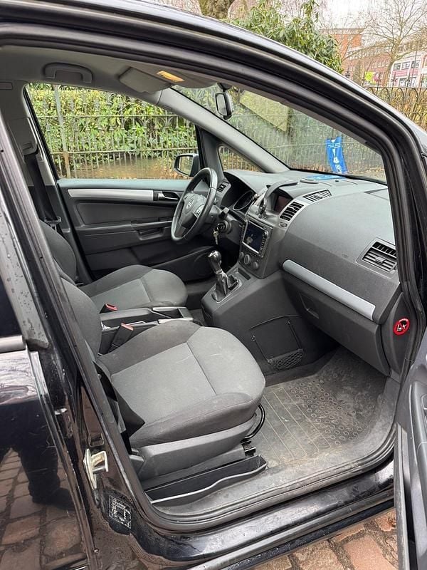 Gebraucht Opel Zafira 140 PS (102 kW) 2005 Schwarz Van / Kleinbus
