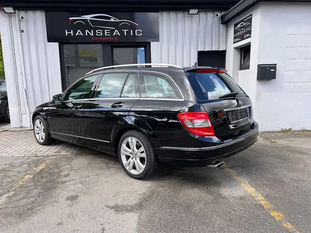 Gebraucht Mercedes C220 170 PS (125 kW) 2010 Schwarz Kombi