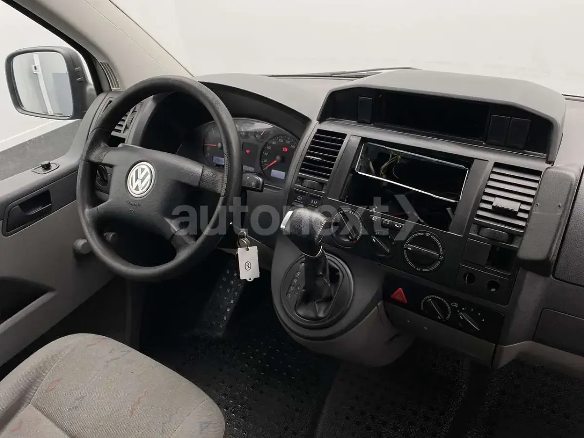 Gebraucht VW Transporter 131 PS (96 kW) 2006 Reflexsilber Van