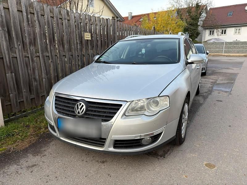 Silber Gebraucht 2008 VW Passat Kombi | 2.000 € (Fairer Preis) - Bild 1/4