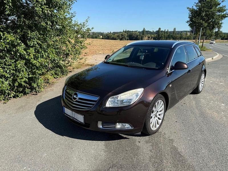 Braun Gebraucht 2012 Opel Insignia Edition Kombi | 3.500 € (Guter Preis) - Bild 1/4