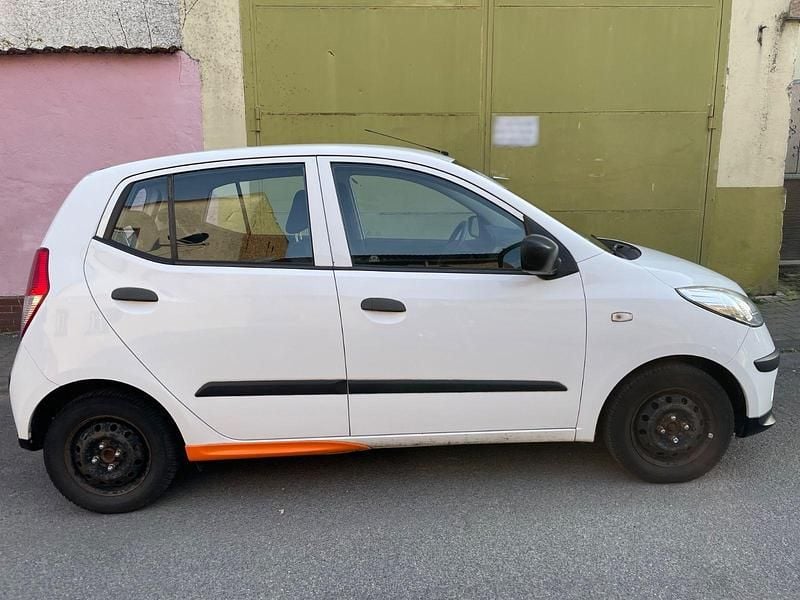 Gebraucht Hyundai i10 Edition+ 67 PS (49 kW) 2009 Schwarz Kleinwagen