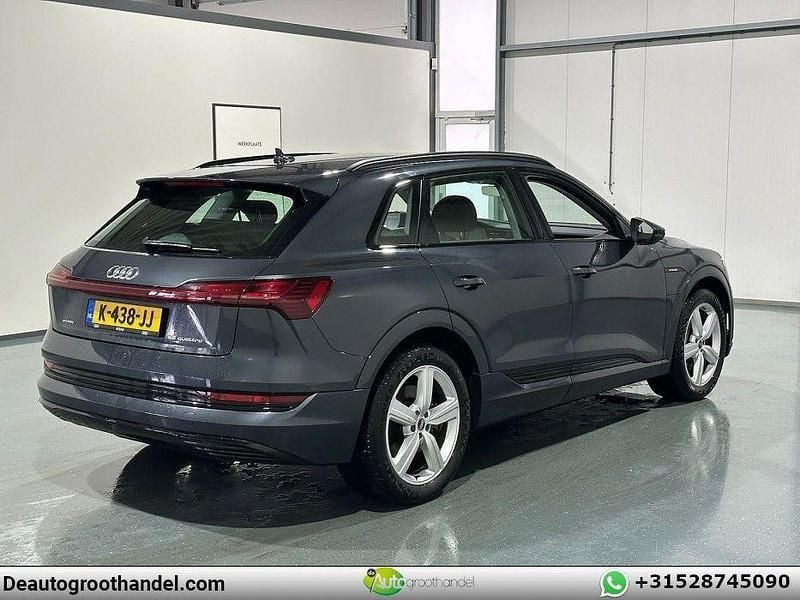 Gebraucht Audi e-tron Business 300 kW (408 PS) 2020 Grau SUV