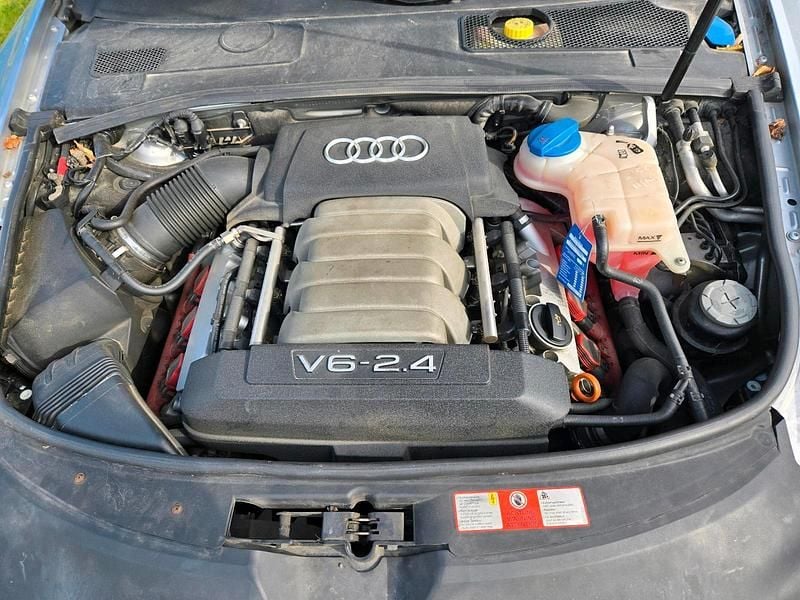 Silber Gebraucht 2007 Audi A6 Kombi | 3.000 € (Superpreis) - Bild 1/4