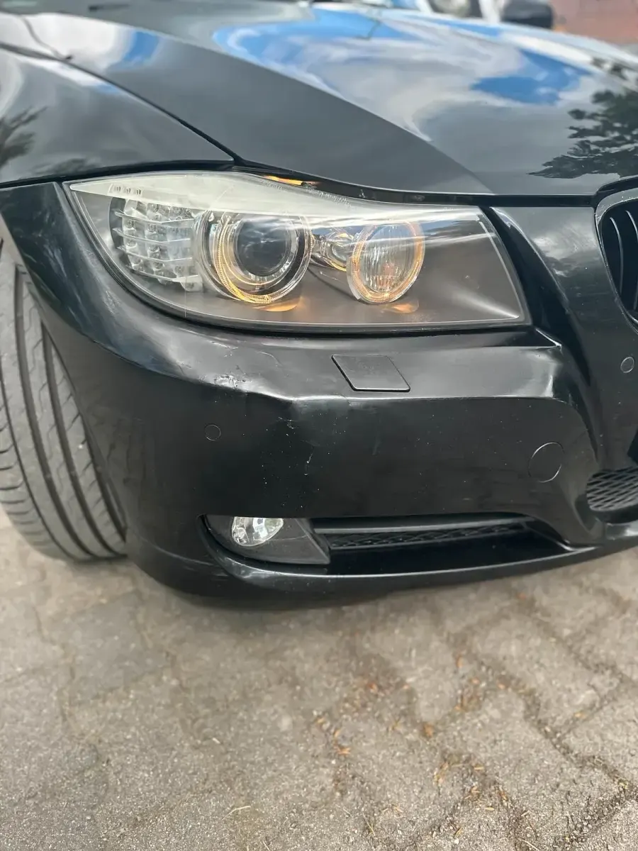 Gebraucht BMW 320 179 PS (131 kW) 2010 Schwarz Limousine