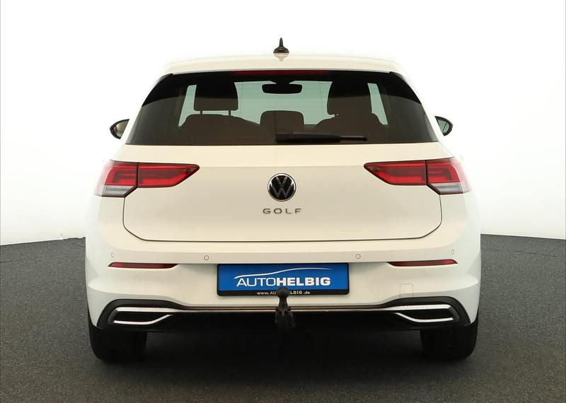 Gebraucht VW Golf Active 150 PS (110 kW) 2023 Pure white SUV