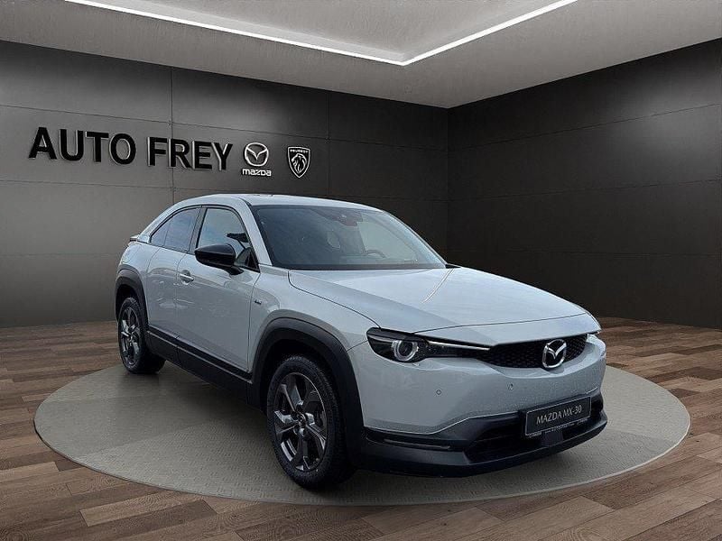 Gebraucht Mazda MX30 Makoto 106 kW (145 PS) 2023 Ceramic white SUV