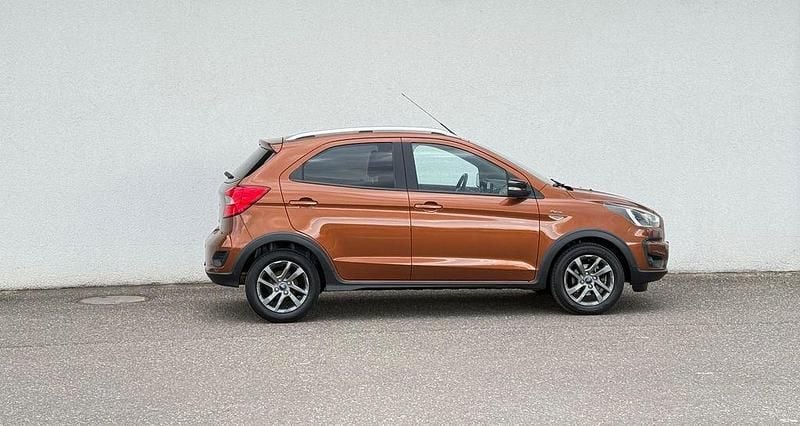 Gebraucht Ford Ka Plus Active 86 PS (63 kW) 2018 Orange Kleinwagen