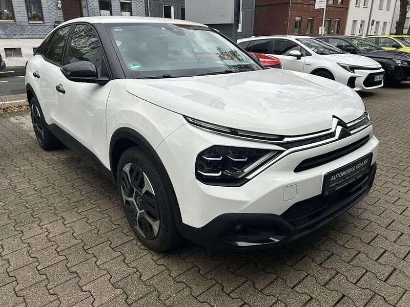 Gebraucht Citroën C4 Feel 131 PS (96 kW) 2021 Weiß Limousine