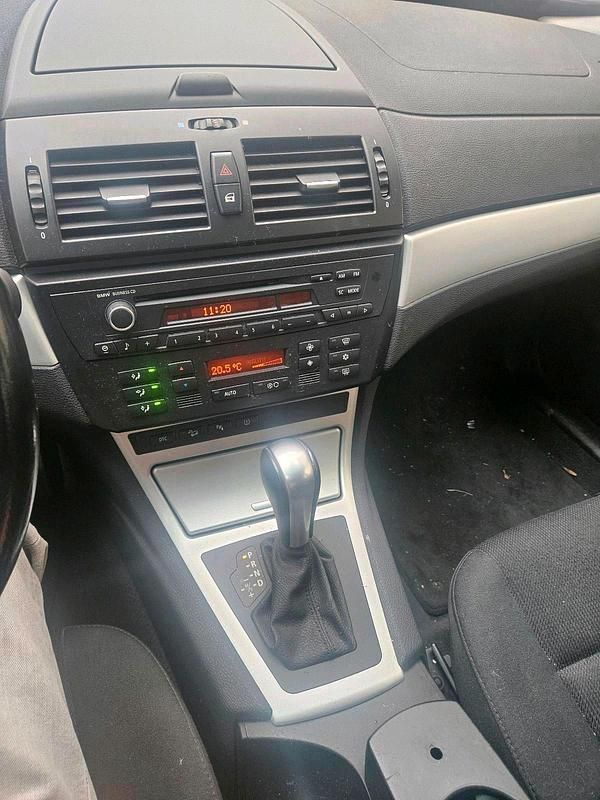 Gebraucht BMW X3 218 PS (160 kW) 2010 Schwarz SUV