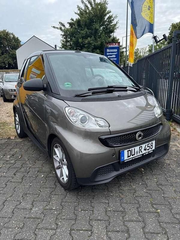 Braun Gebraucht 2012 Smart ForTwo Cabrio Cabrio | 5.900 € (Fairer Preis) - Bild 1/4