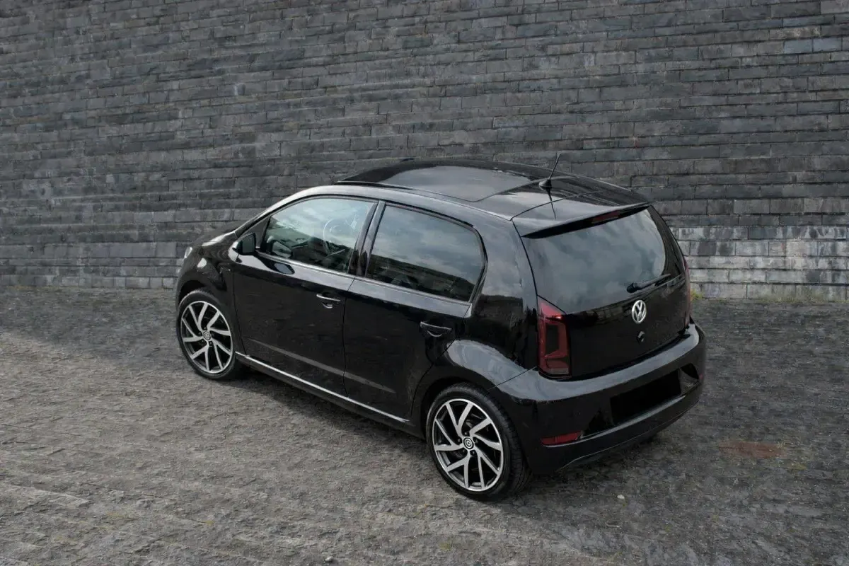 Second-hand VW up! Join 75 CP (55 kW) 2019 Negru Hatchback