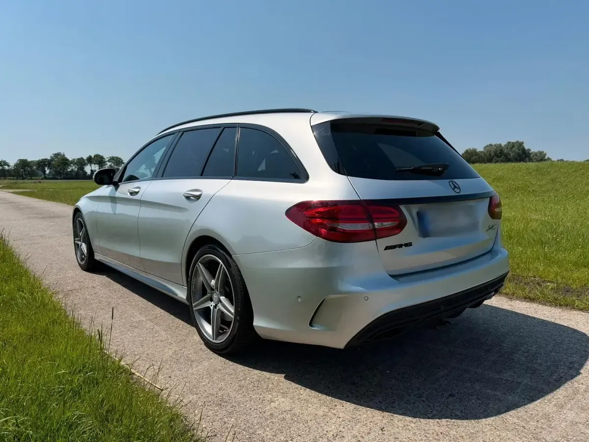 Gebraucht Mercedes C220 AMG line 170 PS (125 kW) 2016 Silber Kombi