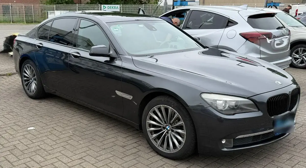 Gebraucht BMW 730 Performance 245 PS (180 kW) 2011 Schwarz Limousine