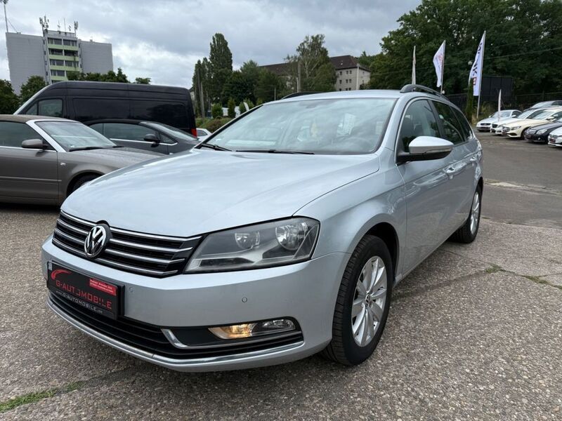 Silber Gebraucht 2012 VW Passat Comfortline Kombi | 5.500 € (Superpreis) - Bild 1/4
