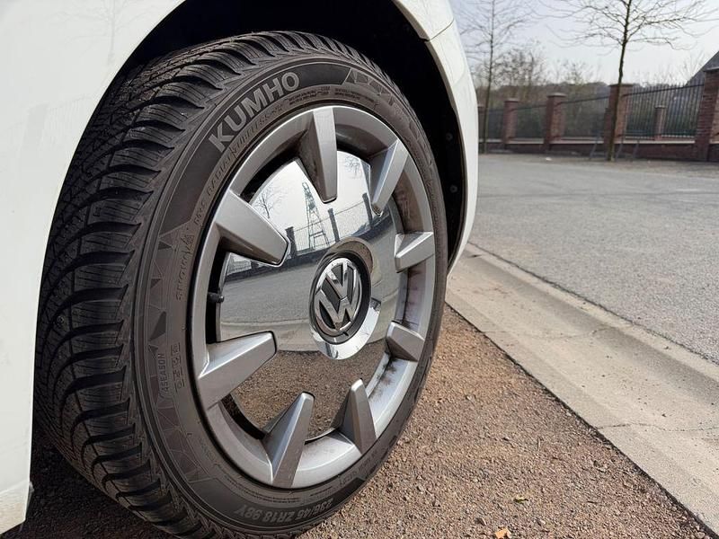 Gebraucht VW Beetle Karmann 105 PS (77 kW) 2015 Weiß Kleinwagen