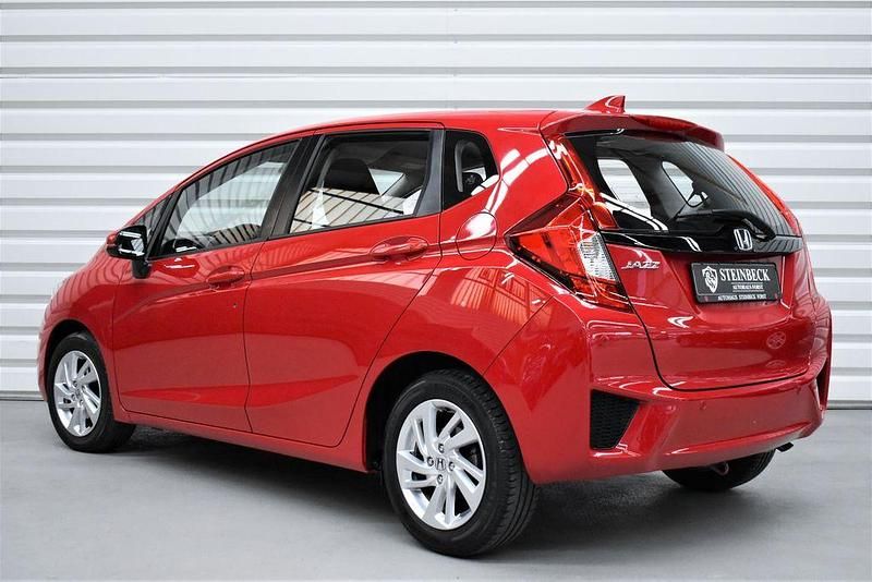Gebraucht Honda Jazz Comfort Plus 102 PS (75 kW) 2017 Rot Kleinwagen