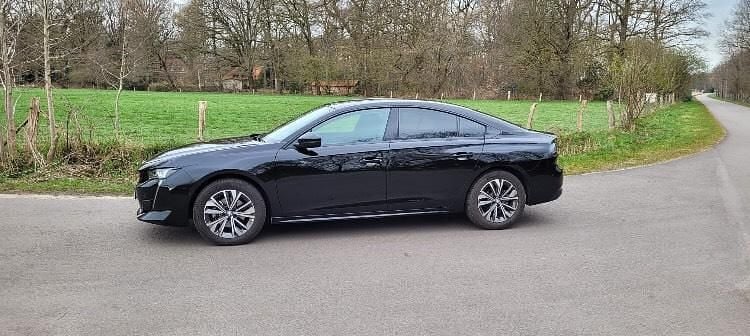 Gebraucht Peugeot 508 Allure 130 PS (95 kW) 2022 Schwarz Limousine