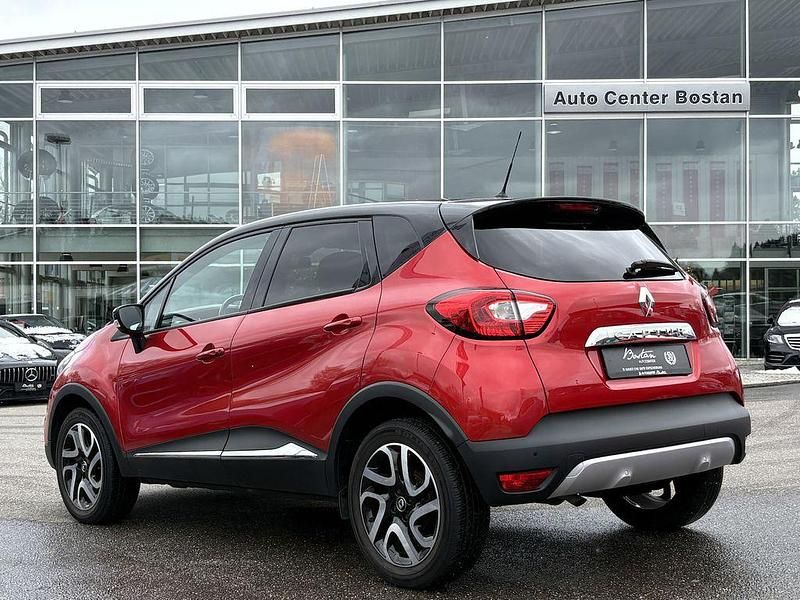 Gebraucht Renault Captur XMOD 118 PS (86 kW) 2017 Rot SUV