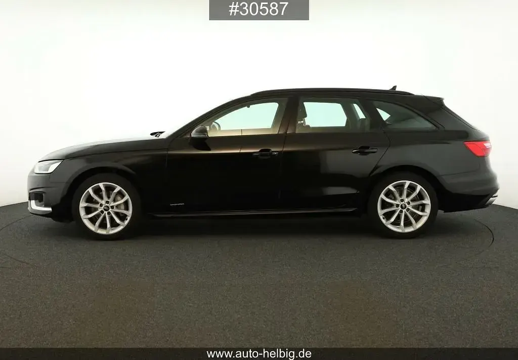 Gebraucht Audi A4 Advanced 204 PS (150 kW) 2022 Mythosschwarz metallic Kombi