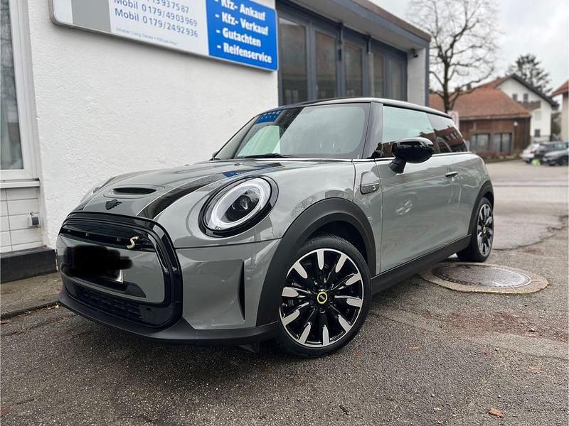 Grau Gebraucht 2022 Mini Cooper SE Classic Kleinwagen | 17.990 € (Fairer Preis) - Bild 1/4