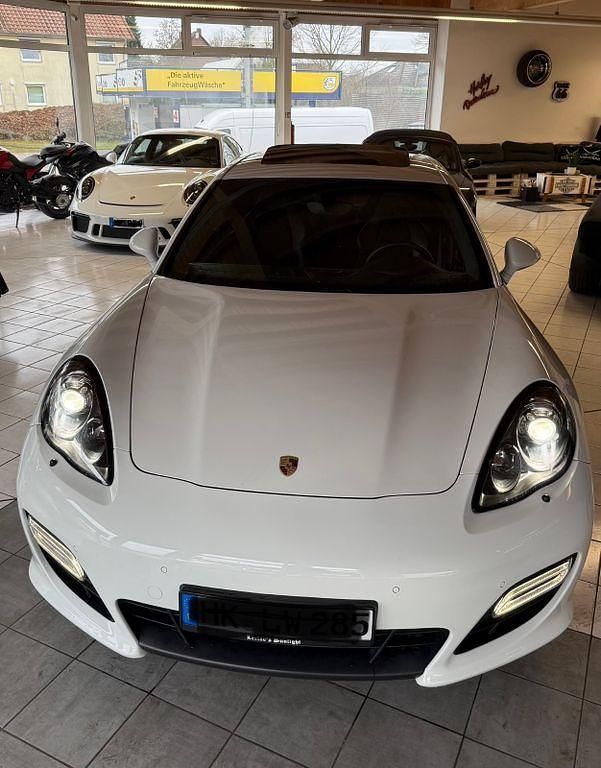Gebraucht Porsche Panamera GTS 430 PS (316 kW) 2012 Weiß Limousine