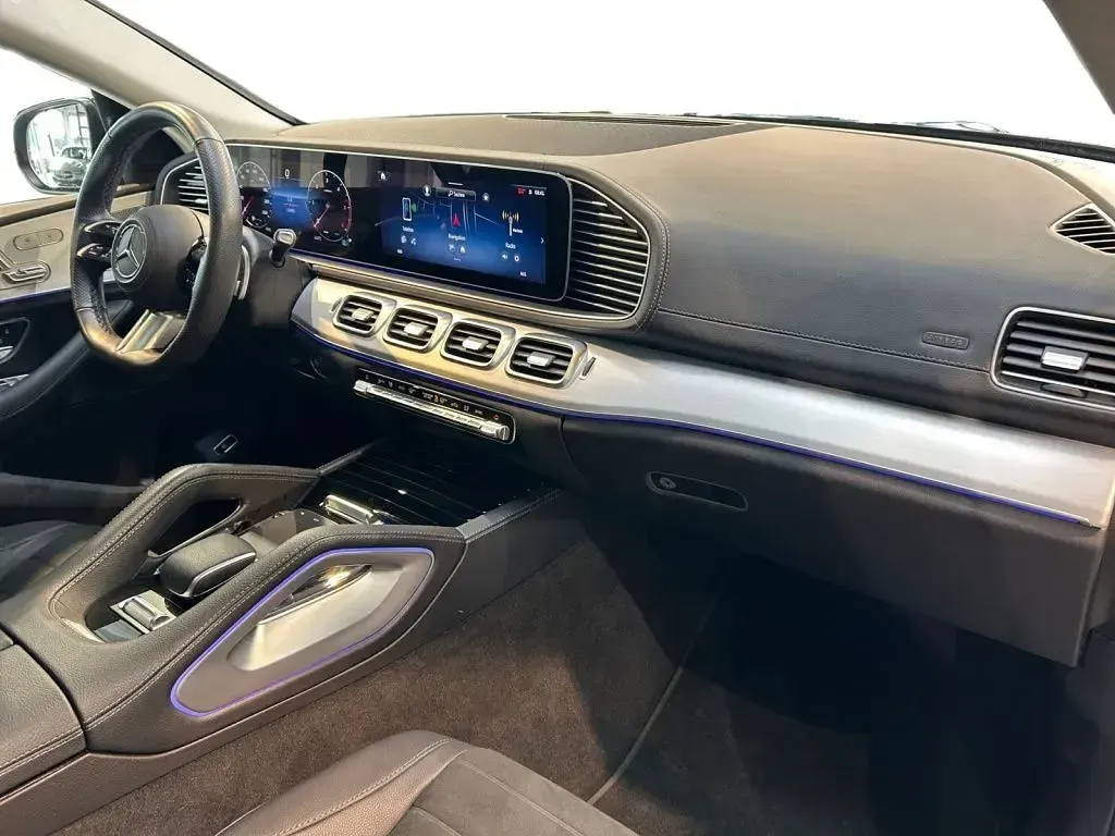 Gebraucht Mercedes GLE300 AMG 269 PS (197 kW) 2024 Schwarz SUV