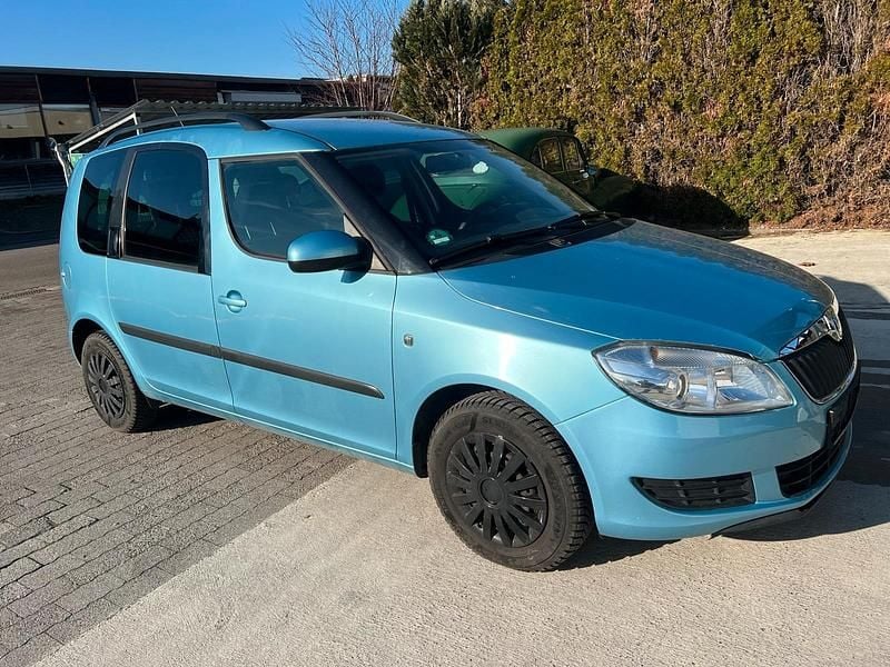 Gebraucht Skoda Roomster 84 PS (61 kW) 2011 Blau Van / Kleinbus