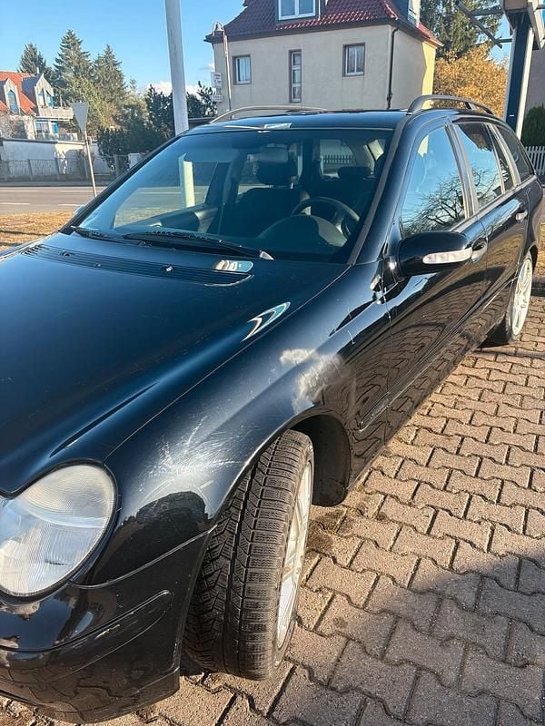 Gebraucht Mercedes C180 143 PS (105 kW) 2003 Schwarz Kombi