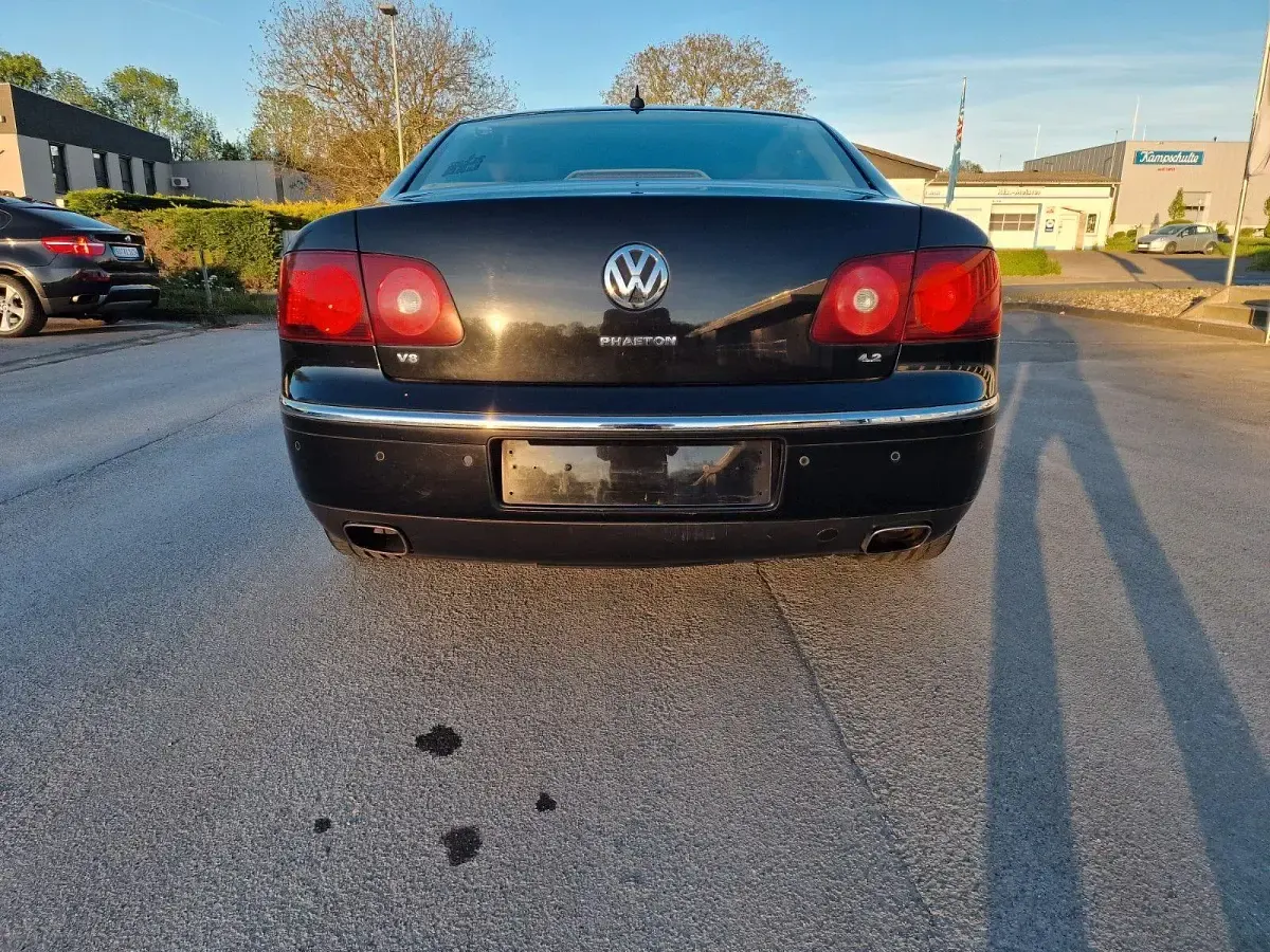 Gebraucht VW Phaeton 334 PS (245 kW) 2007 Schwarz Limousine