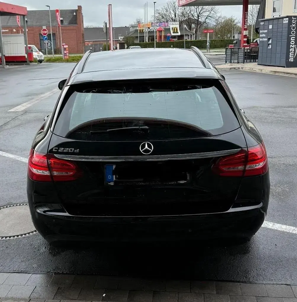 Gebraucht Mercedes C220 170 PS (125 kW) 2017 Schwarz Kombi