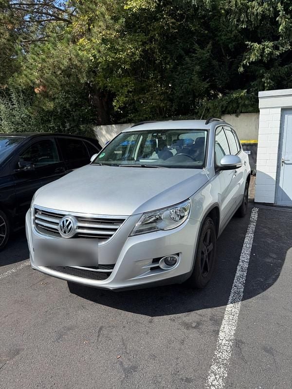 Silber Gebraucht 2009 VW Tiguan SUV | 3.999 € (Superpreis) - Bild 1/4