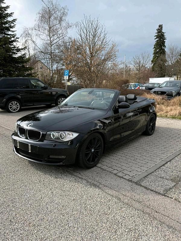Gebraucht BMW 118 Cabriolet 143 PS (105 kW) 2009 Schwarz Cabrio