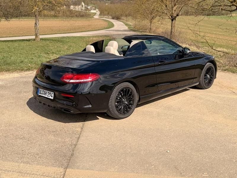 Gebraucht Mercedes C250 211 PS (155 kW) 2017 Schwarz Cabrio