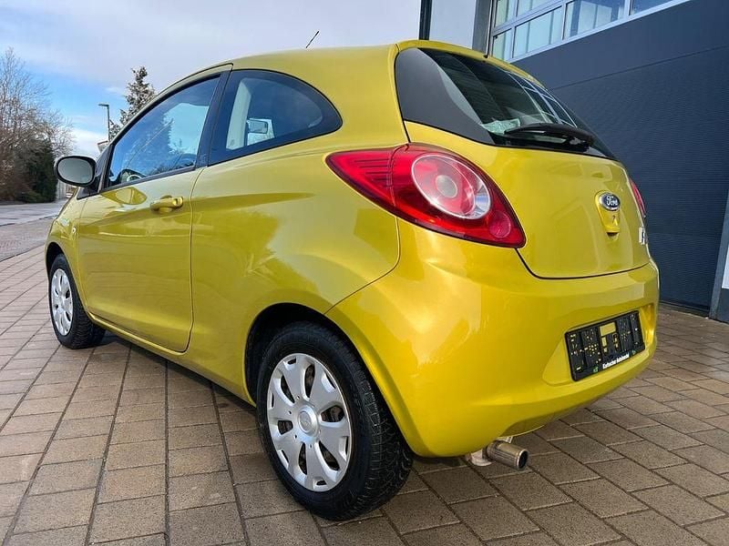 Gebraucht Ford Ka 69 PS (50 kW) 2015 Gold Kleinwagen
