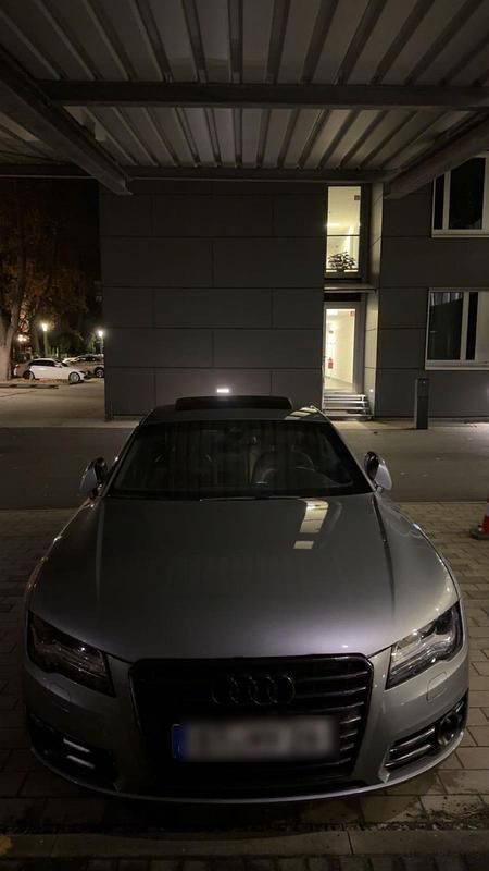 Gebraucht Audi A7 Comfort 421 PS (309 kW) 2010 Grau Kleinwagen