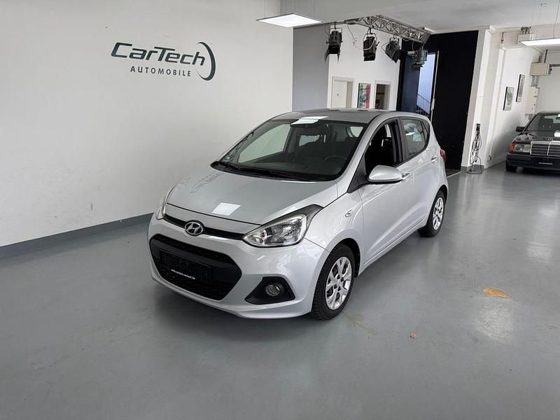 Silber Gebraucht 2016 Hyundai i10 Trend Kleinwagen | 6.700 € (Fairer Preis) - Bild 1/4