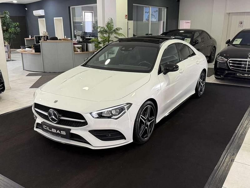 Polarweiss unilack Gebraucht 2021 Mercedes CLA200 AMG Coupé | 32.700 € (Etwas zu teuer) - Bild 1/4
